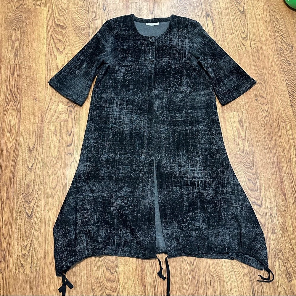 bryn walker gray black print short sleeve overcoat ruching hem lagenlook medium